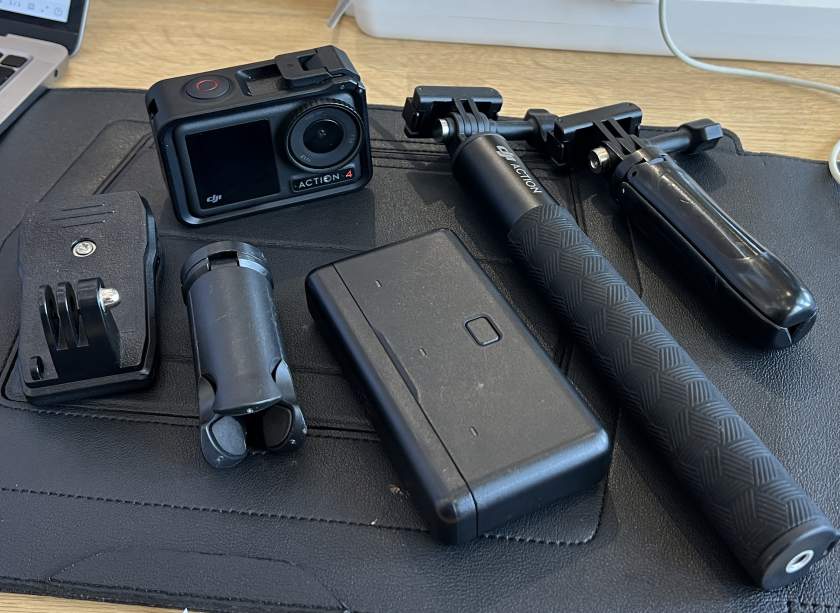 DJI Osmo Action 4 Adventure Combo